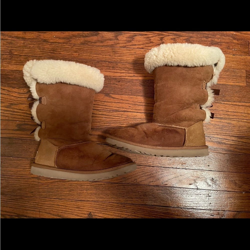 Uggs with bows
